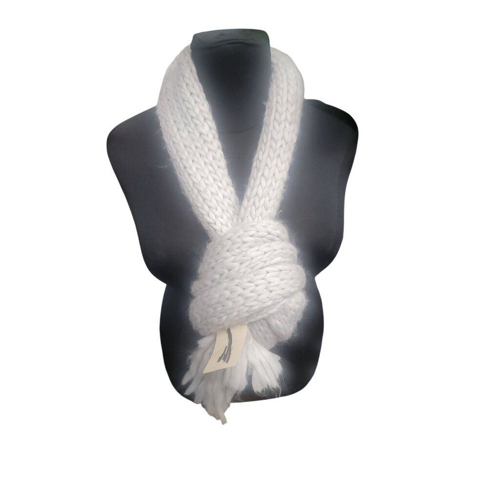 Hand-Knit White Acrylic Scarf With Tassels